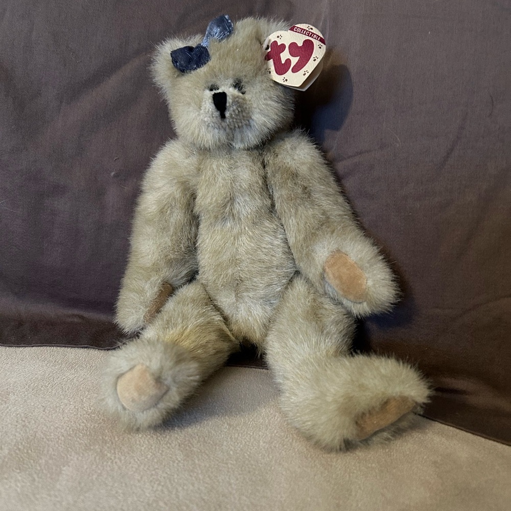 Ty Retired Attic Treasures Plush Bear with Cream Fur